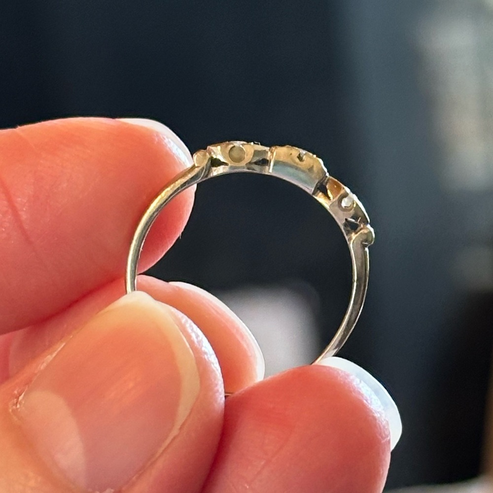 Antique 18K White Gold Diamond Ring Size 6.25 - Picture 14 of 14